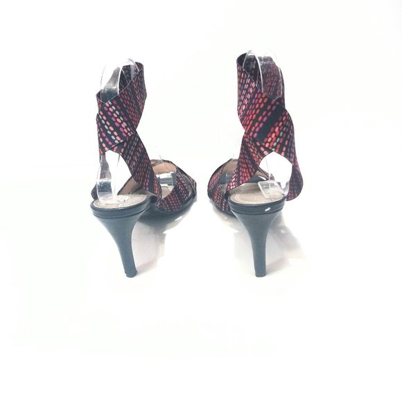 IMPO Stretch Heels - Picture 3 of 5